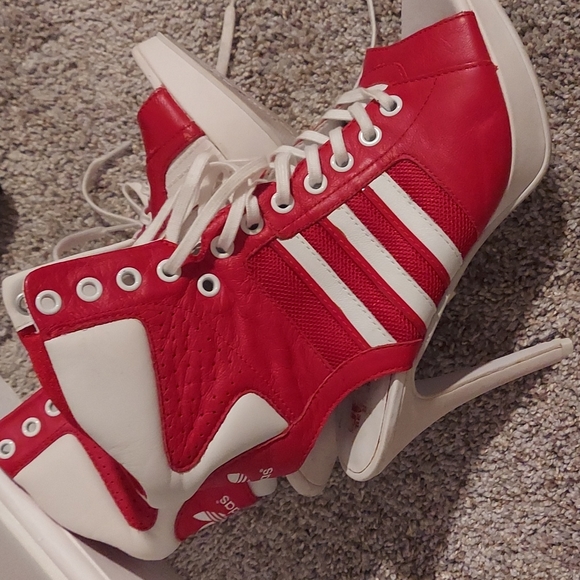 JEREMY SCOTT ADIDAS HEELS - Picture 5 of 5